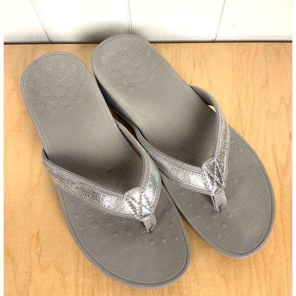 Vionic Women's Tide II Silver Leather Flip Flop/Sandals Size 10 - Picture 1 of 5